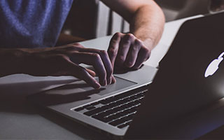 曼城2-1逆天改命！瓜帅豪赌1人成就89年神迹，保留争冠希望！